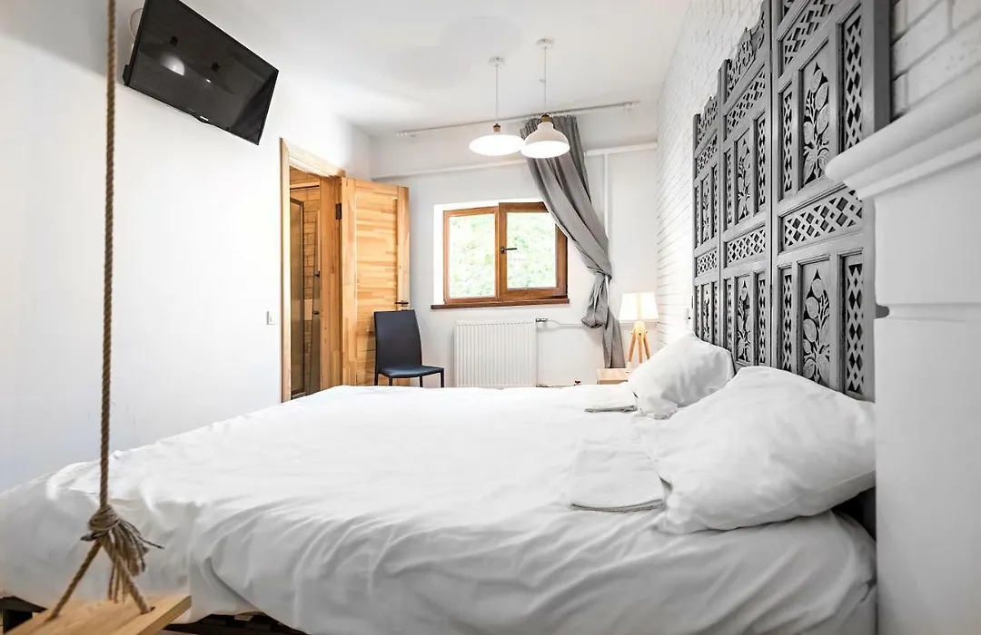 Eco Hostel Drova-1