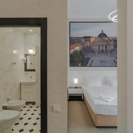 Opera Passage Hotel & Apartments-2