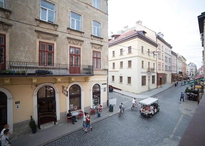 On Virmenska 3, With 2 Separate Bedrooms