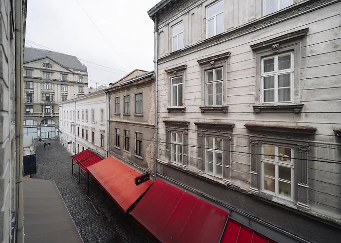 Staroevreyska Apartment B