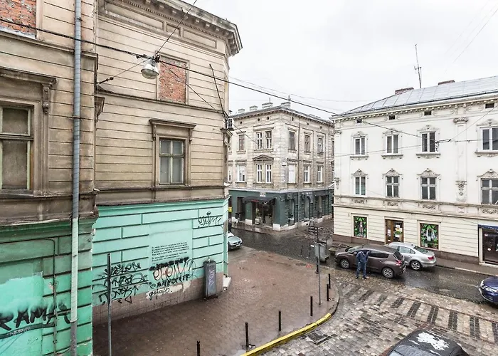 По Вул.Люльки 8 - s On Lulki Street 8