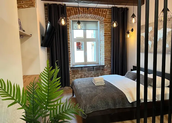 Cozy Loft На Староєврейській 24