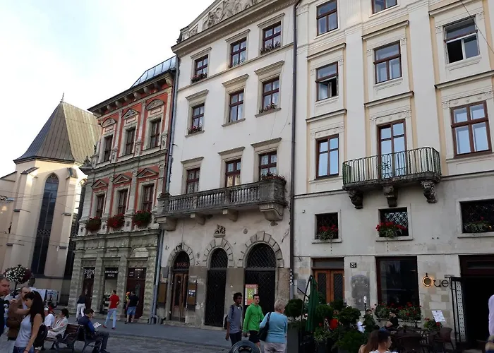 Rynok 25 Elite Lviv Center